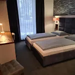 Starton Am Village 3* אינגולשטאט