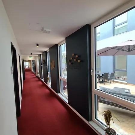 Starton Am Village Hotel 3*