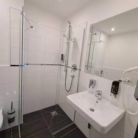 Otel Starton Am Village Ingolstadt