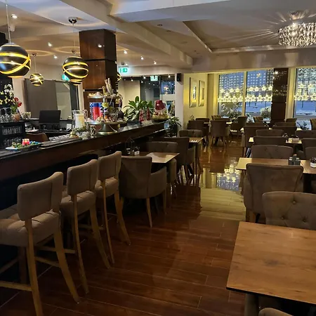 Starton Am Village 酒店 3*
