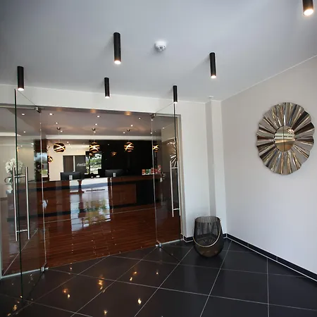 Hotel Starton Am Village