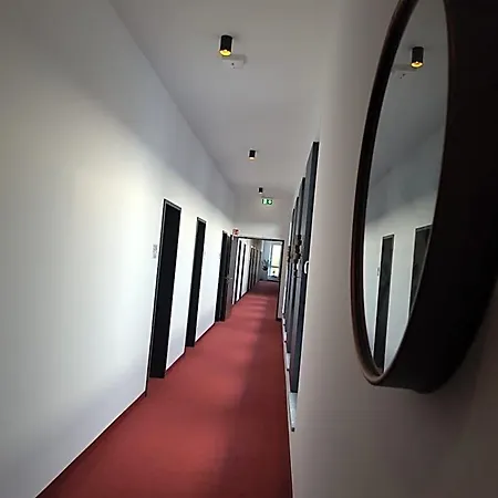 Starton Am Village Hotel