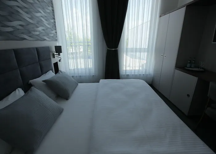 Starton Am Village 3*