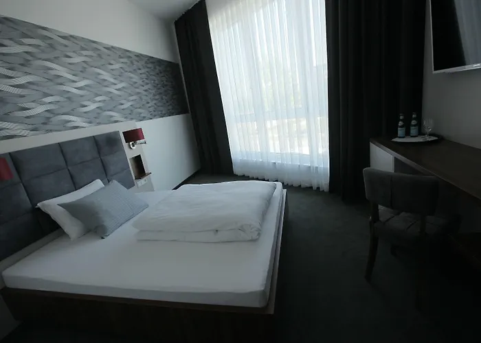 Starton Am Village 3*
